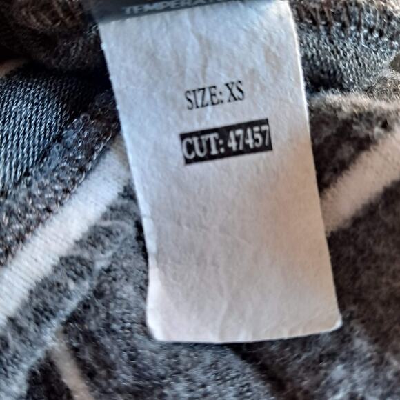 Design Lab Lord & Taylor Top Striped Cowl Neck Cold Shoulder Gray White Size XS - Picture 14 of 16